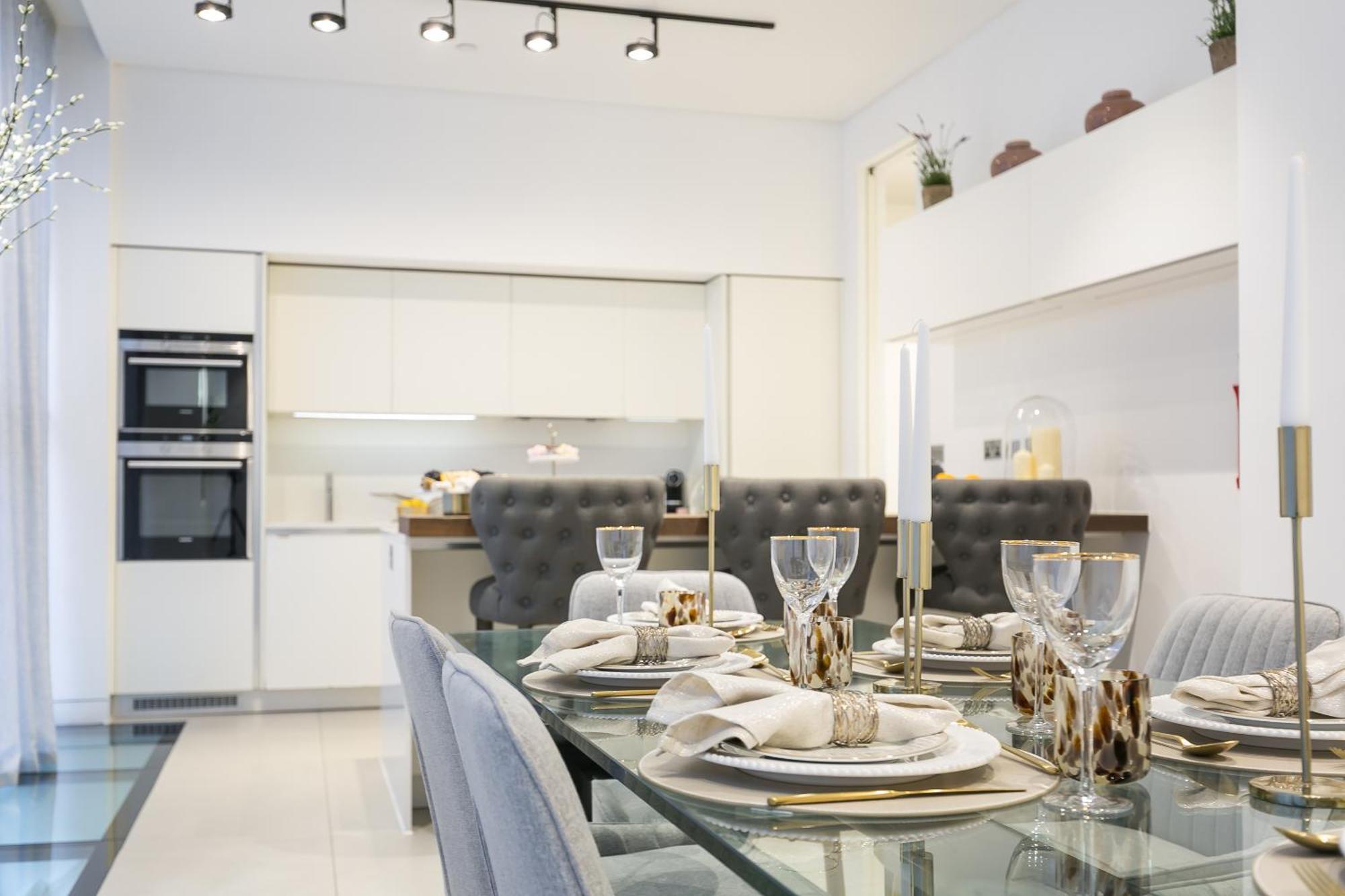 Urban Chic - Chiltern And Baker