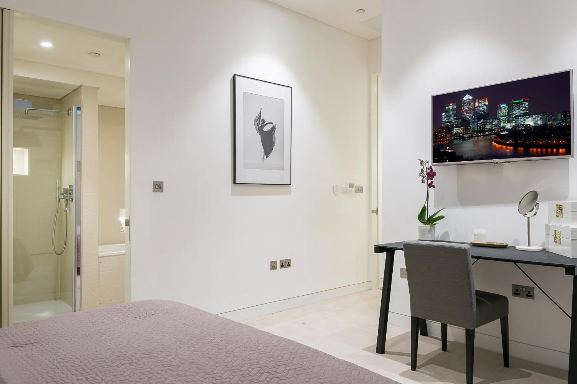 Urban Chic - Chiltern And Baker *