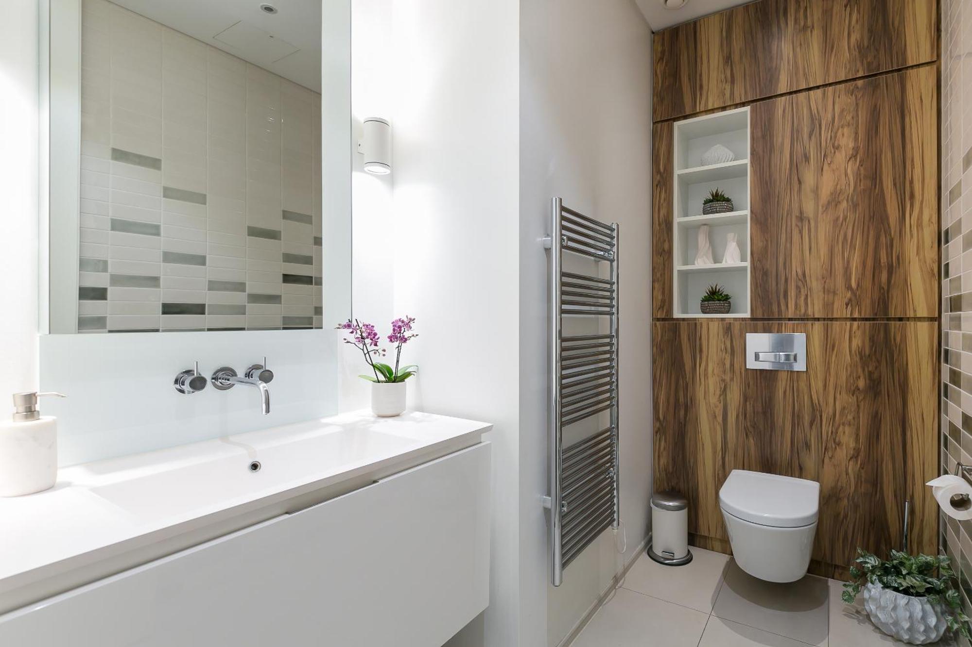 Urban Chic - Chiltern And Baker